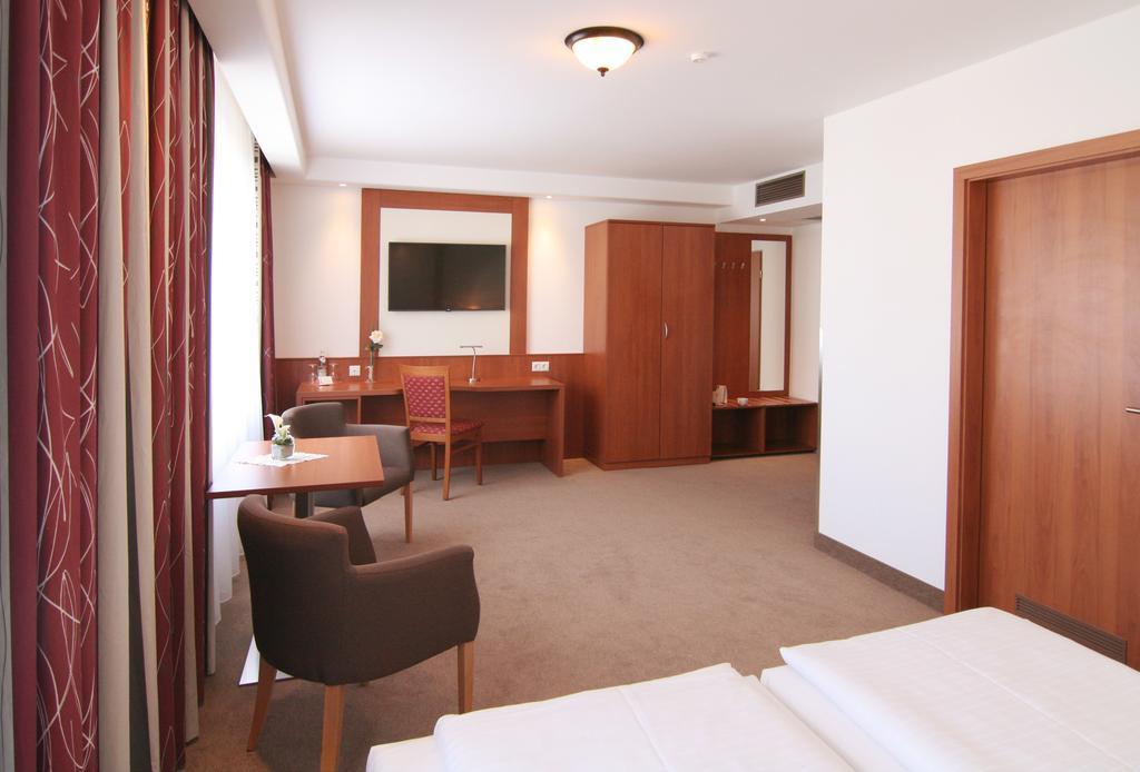 Hotel St. Georg Regensburg Exteriör bild